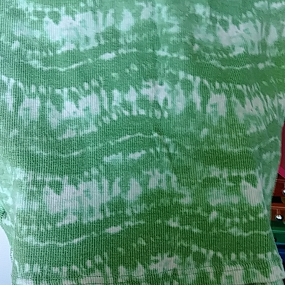 Green tie dye tank top - Picture 3 of 3
